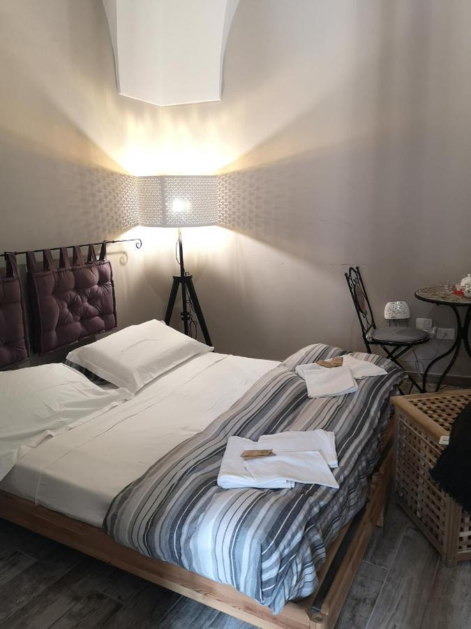 Dimora "I Santi Patroni" Aparthotel Lecce Exterior photo